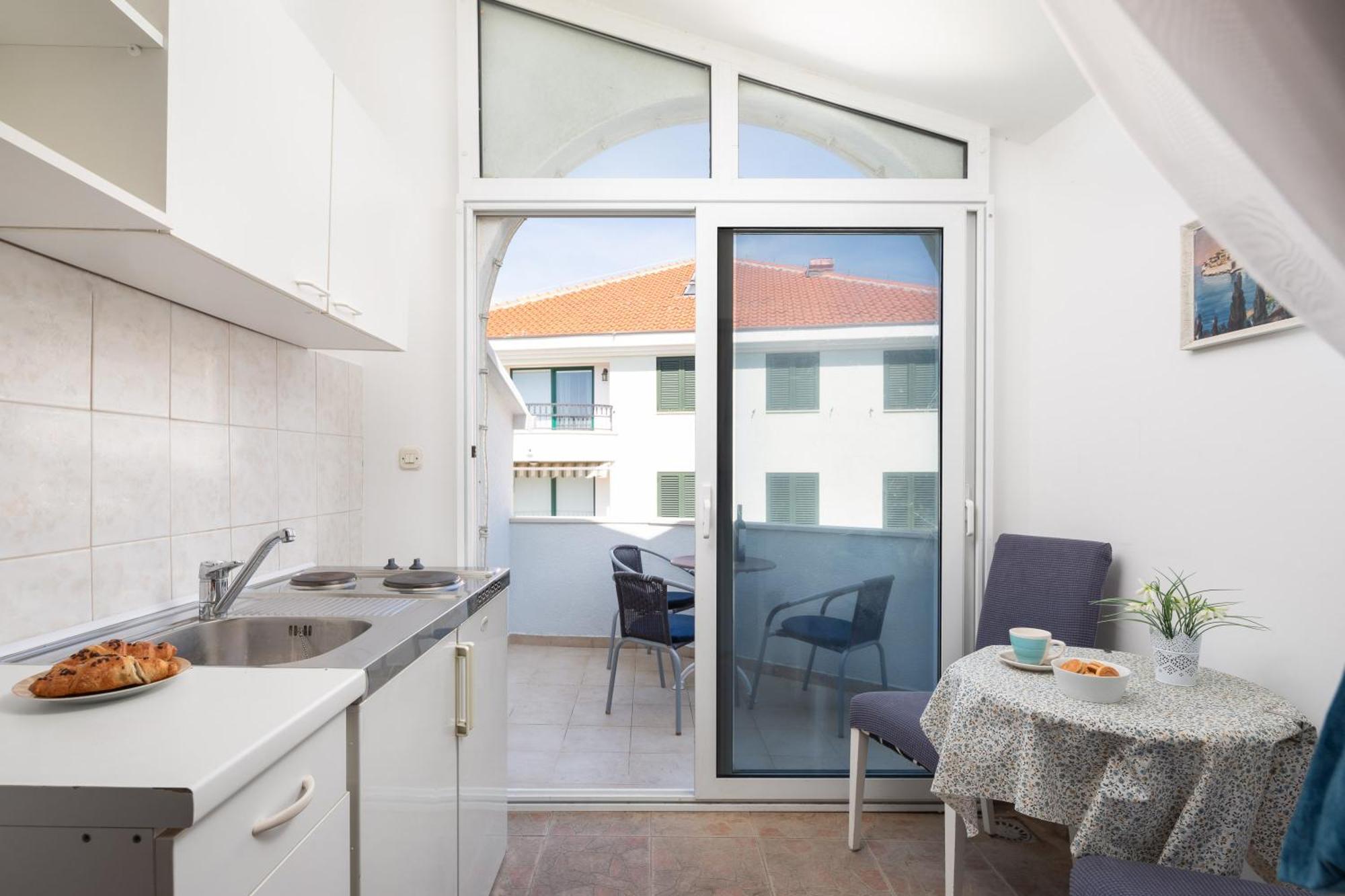 Magnolia Center 1 Apartment Makarska